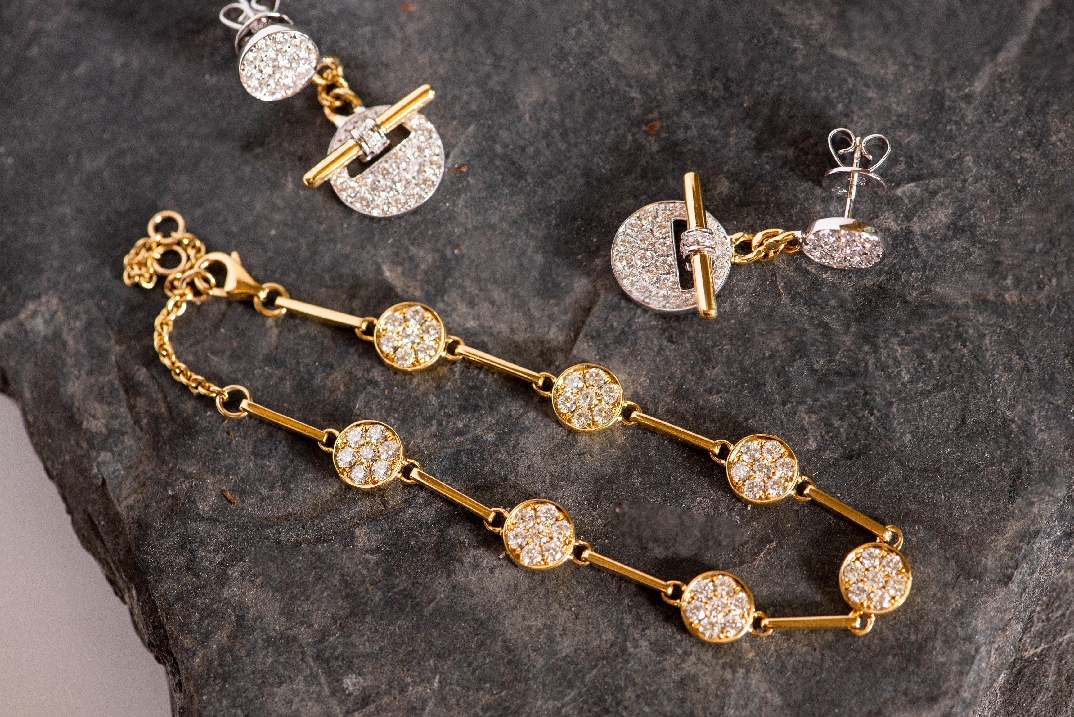 dangle earrings. white and yellow gold and diamonds. two circles. bar of gold. post backing. comfortable. Local SF jewelry, San francisco, Luxury, hand made, Bay area, gift for her.