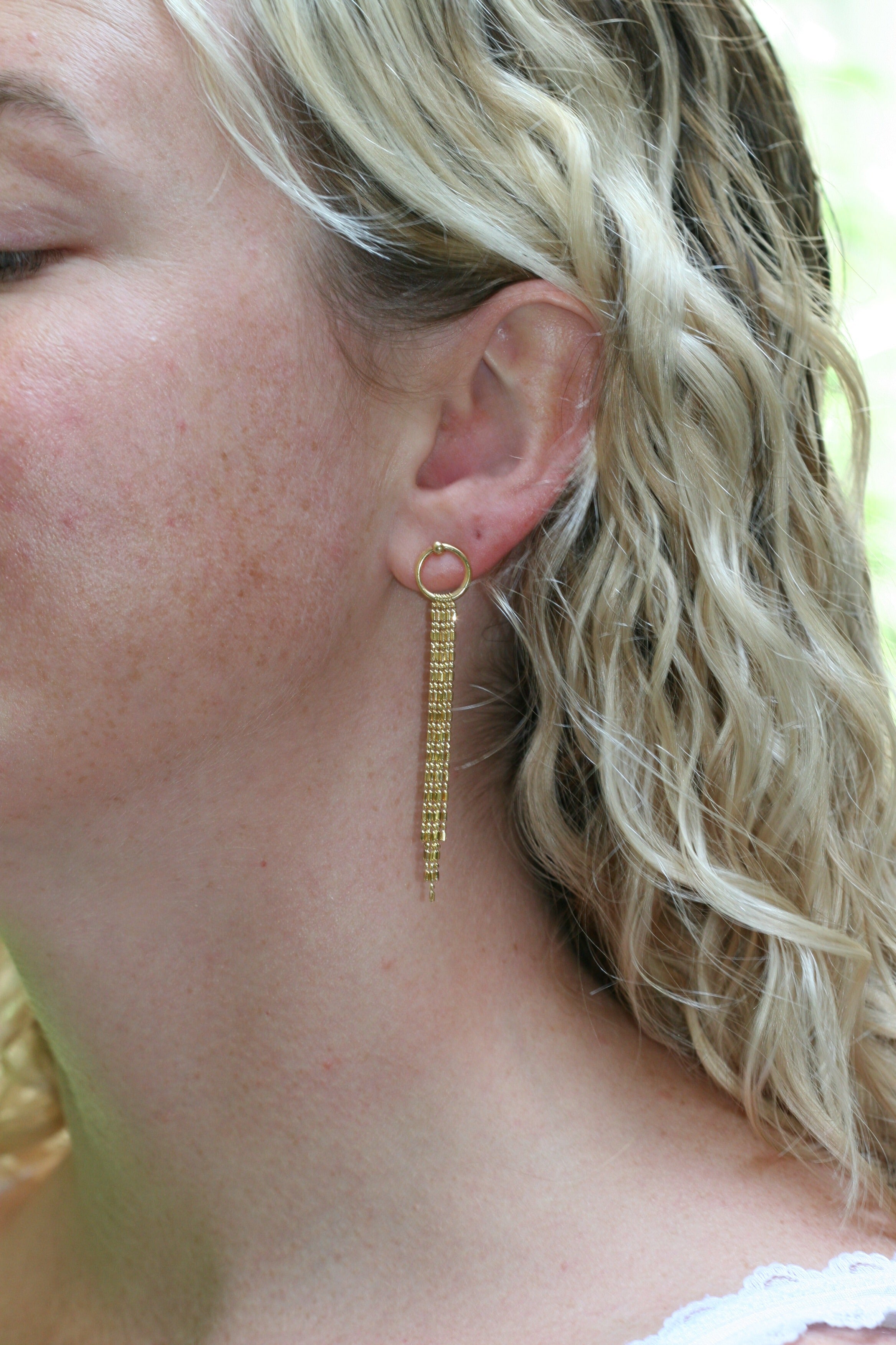 yellow gold dangle earrings. chain earrings. fun earrings. delicate earrings. post backing. comfortable. SF jewelry, local jeweler, luxury, fine jewelry, bay area, handmade, gift for her, birthday gift, anniversary gift