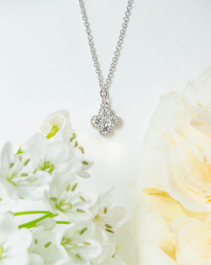 Alhambra. Four leaf clover. White gold with diamonds. On white gold chain.