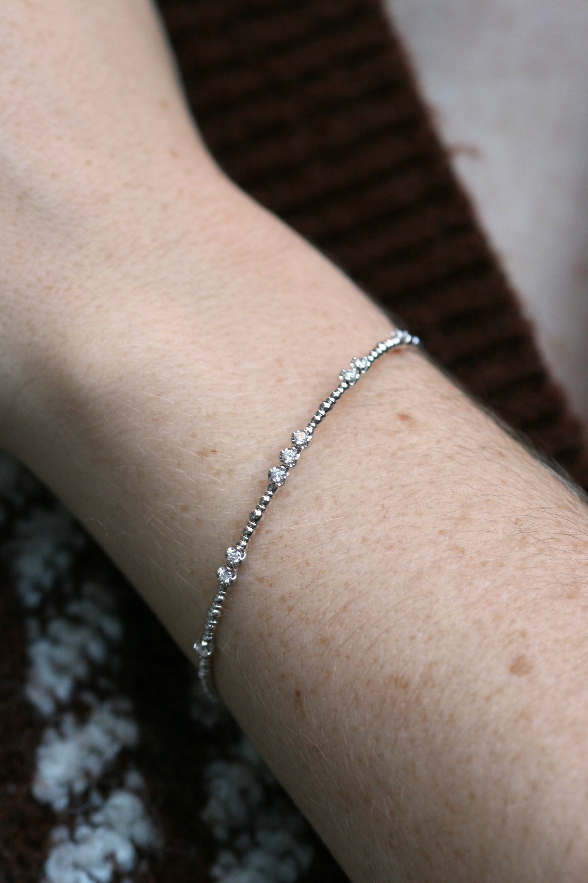 "Stelle" White Gold Bangle